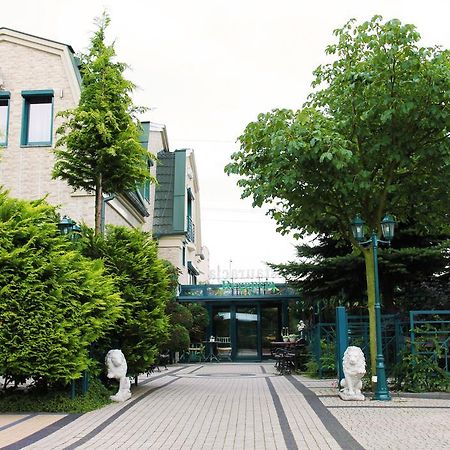 Hotel Mat'S Познань Экстерьер фото